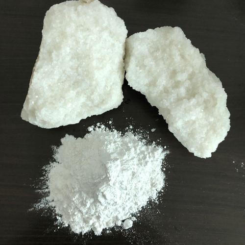 重鈣粉與彩瑞 工業(yè)原料的廣泛應用與燃料油的關(guān)聯(lián)解析